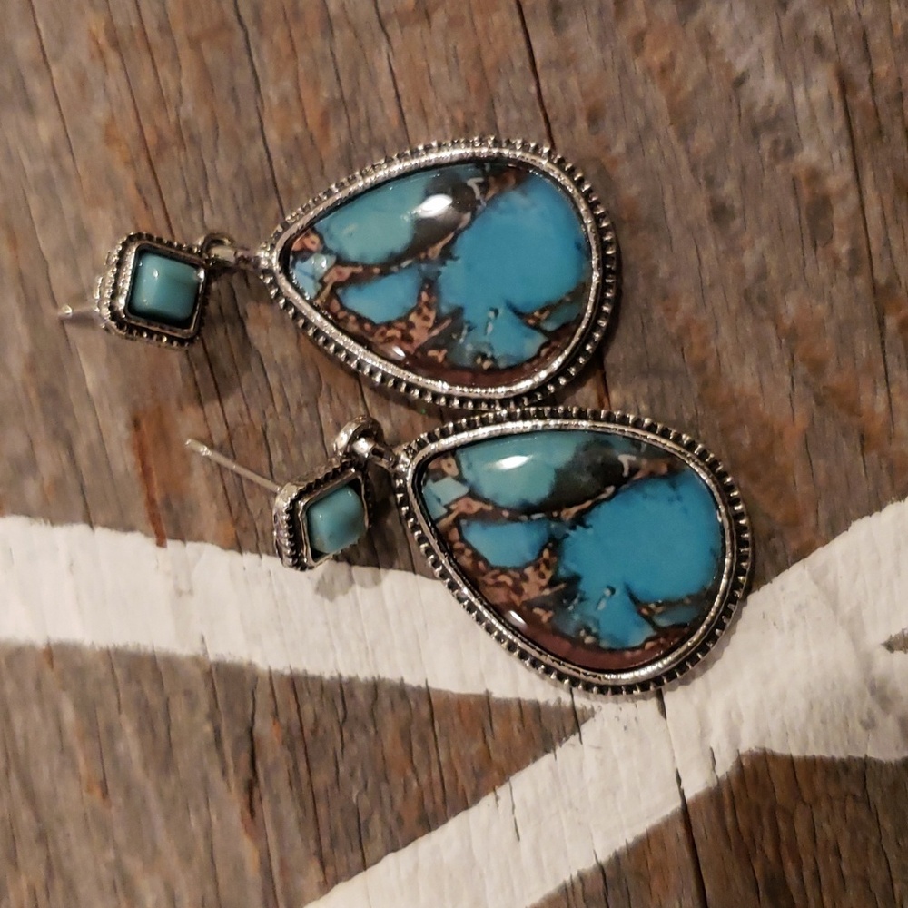 Bohemian Blue & Silver Alloy Water Drop Earrings. New